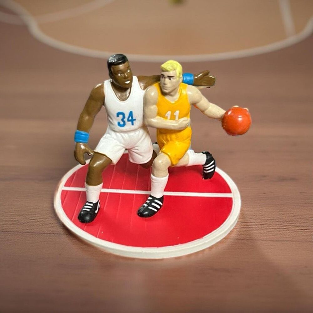 Vintage Deco Pac Vintage Basketball Players Cake Topper B10
